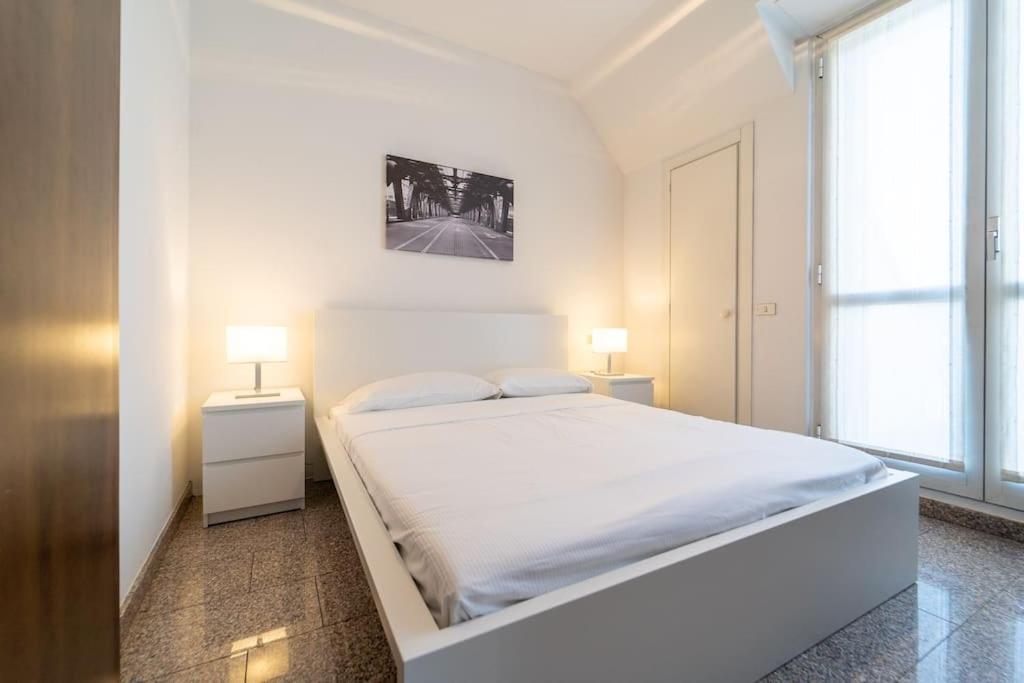 5 Giornate Apt Con Terrazzo E Garage Privato Milano Esterno foto